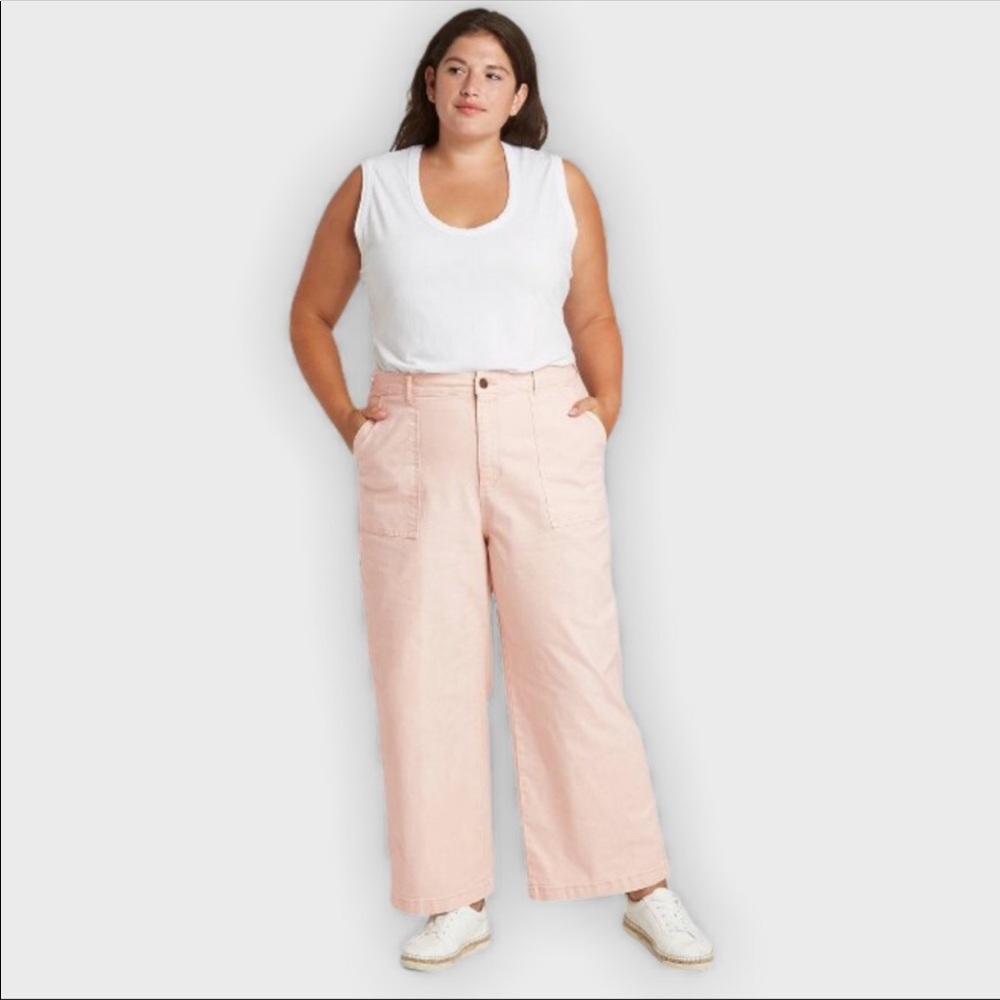 Universal Thread pink high waist cropped pants